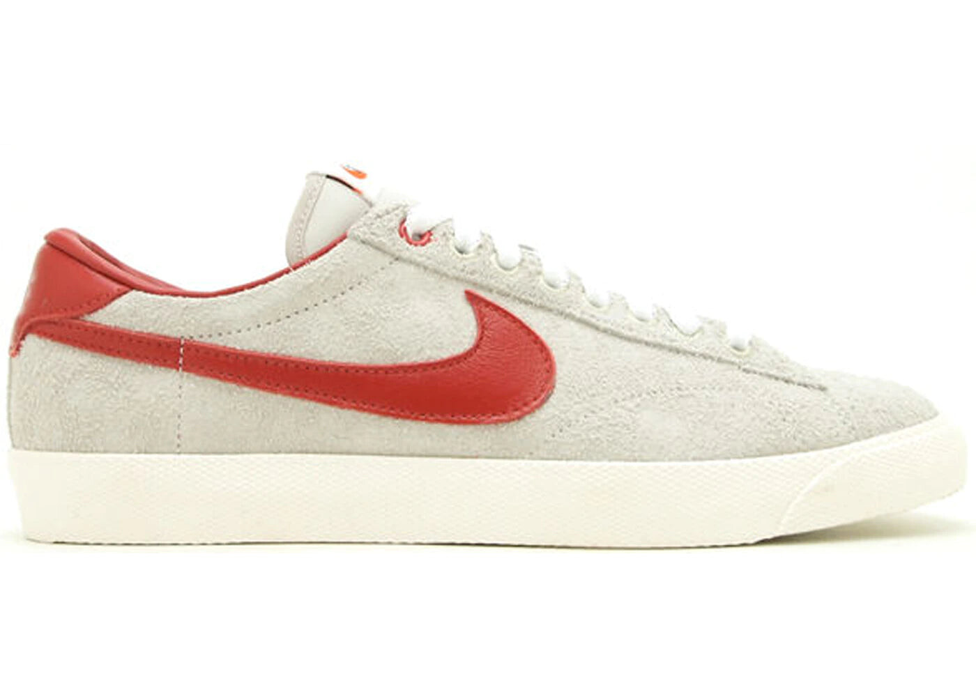 

Кроссовки Nike Tennis Classic AC Clot