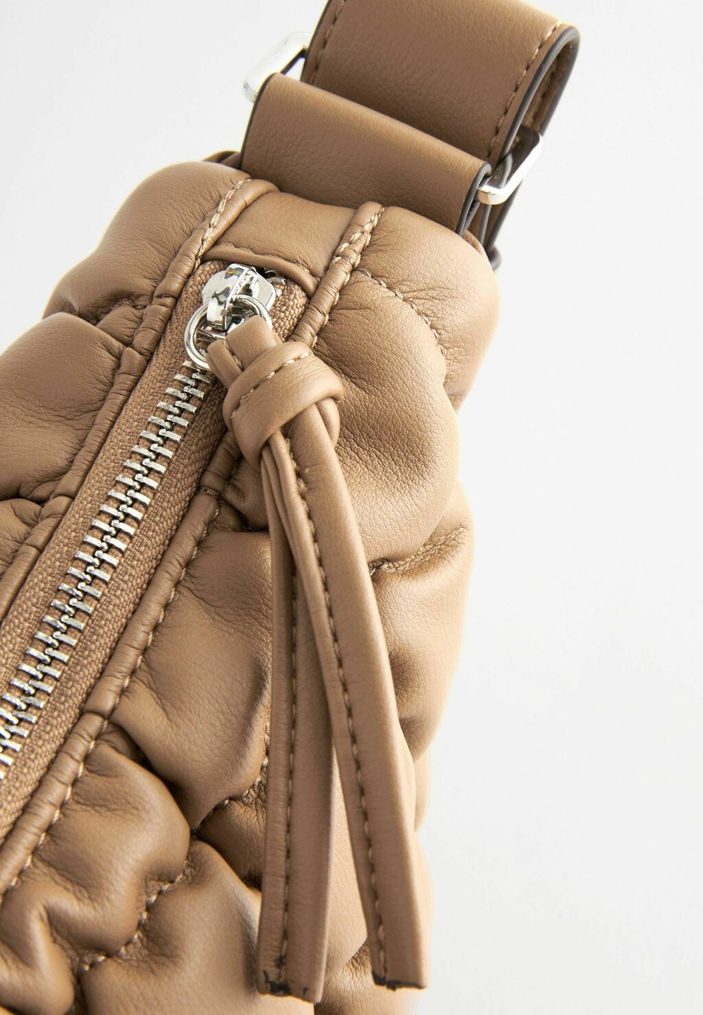 

Сумка через плечо SLING, REGULAR FIT Next, коричневый