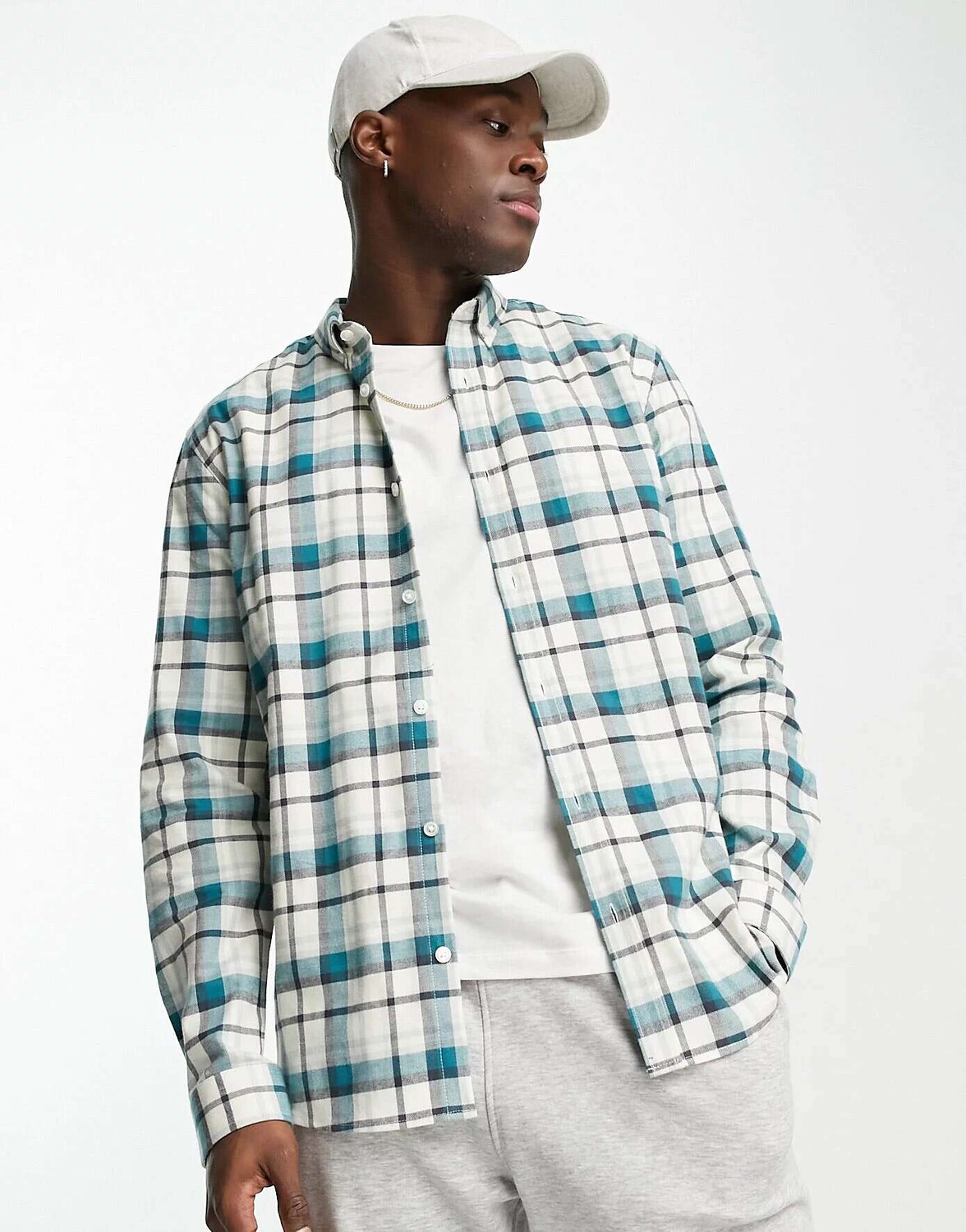 

Рубашка в клетку с длинными рукавами River Island цвета экрю