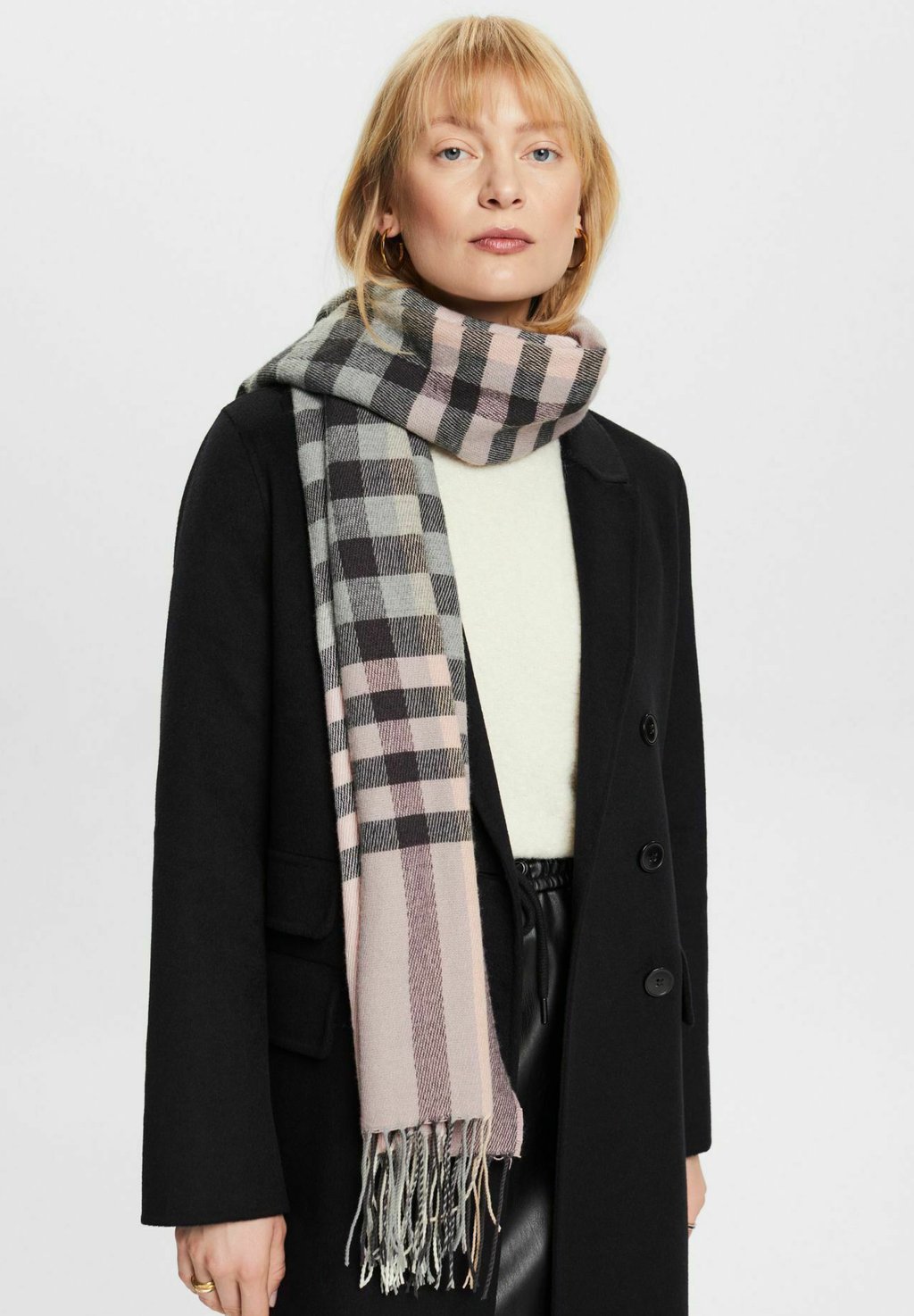 Шарф RECYCELT KARIERTER MIT FRANSEN Esprit, серый шарф mit ungesäumter kante esprit цвет multicolour
