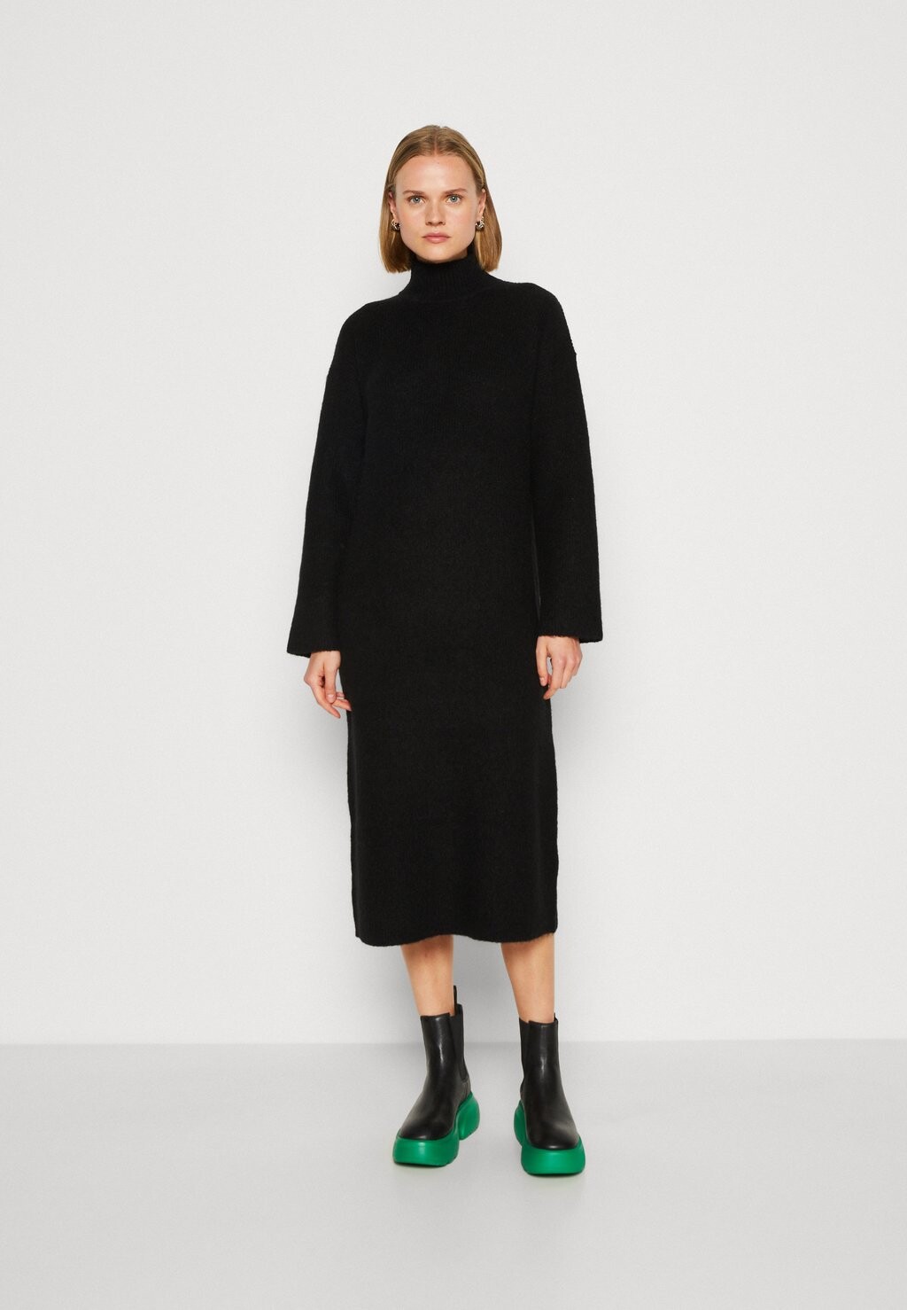 

Трикотажное платье SLFMALINE DRESS HIGH NECK Selected Femme, черный