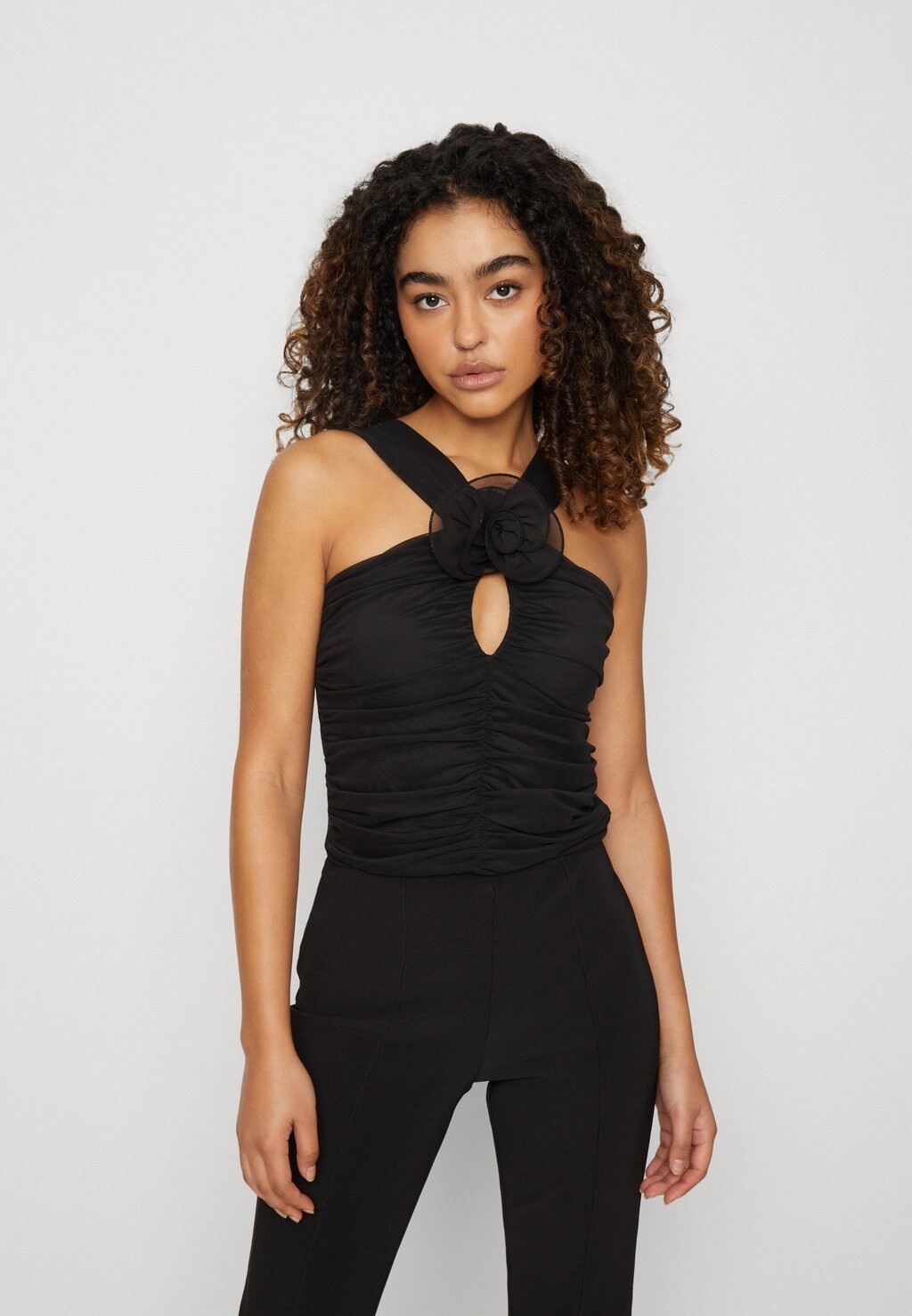 

Топ Gina Tricot, черный