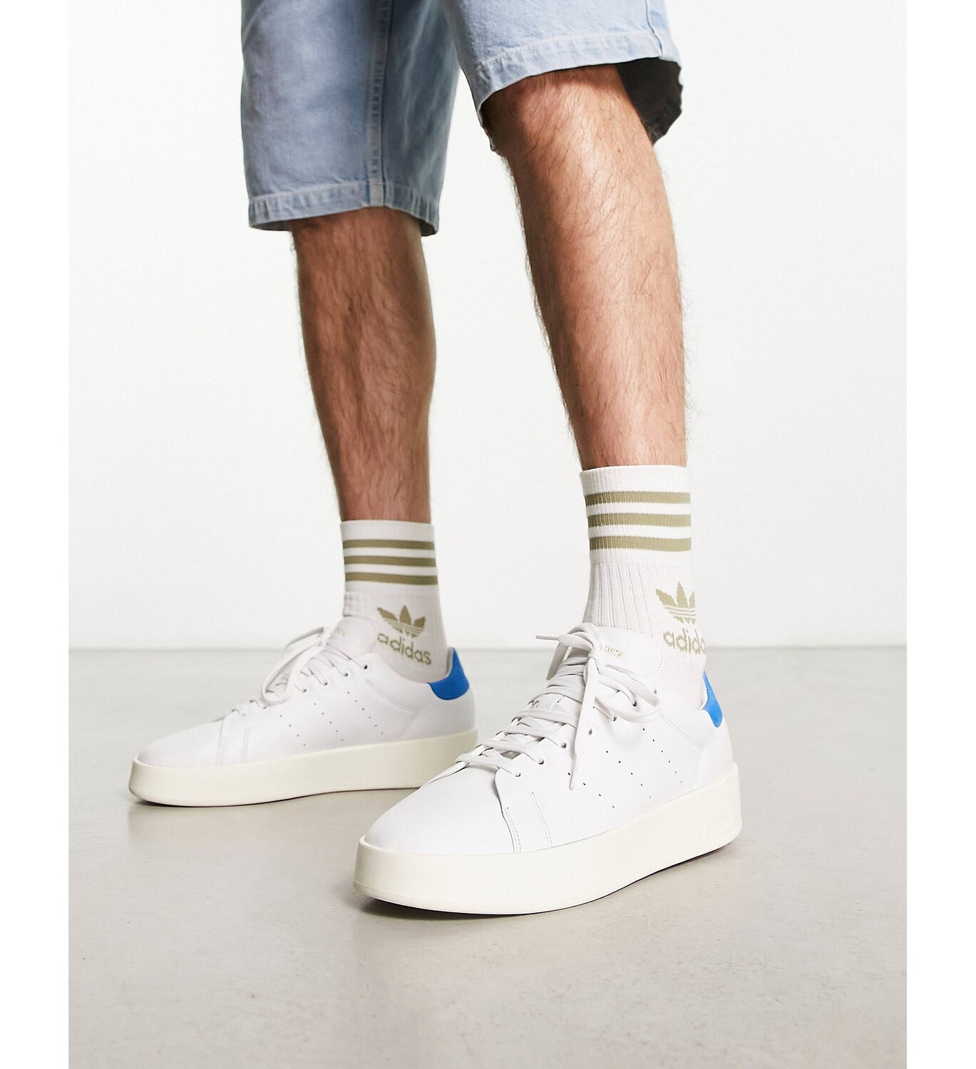 

Бело-синие кроссовки adidas Originals Stan Smith Relasted, Синий