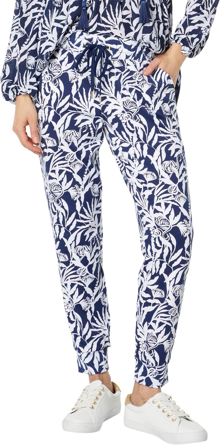 

Брюки Lillabeth UPF 50+ Lilly Pulitzer, цвет Low Tide Navy Flocking To Paradise