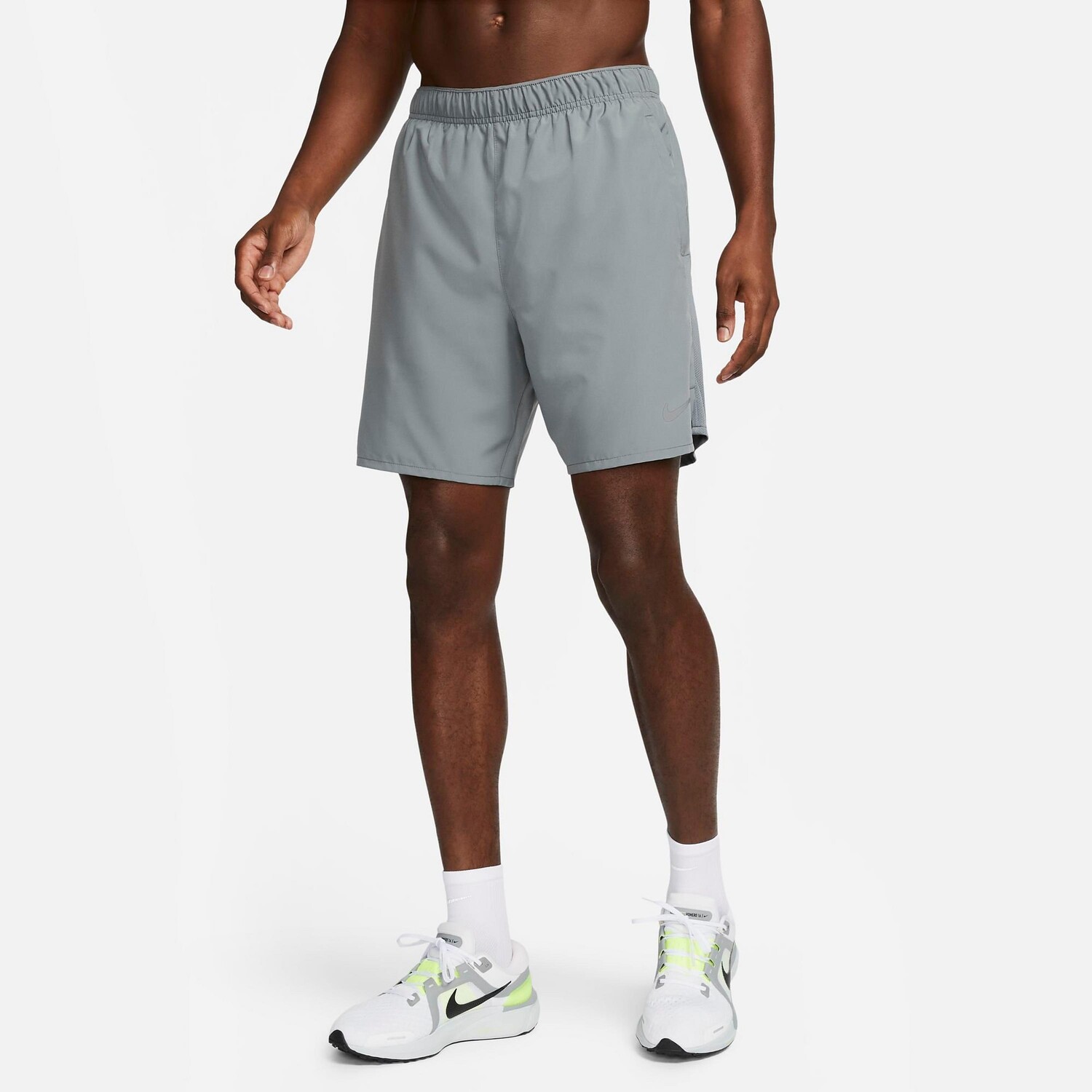 

Мужские шорты для бега Nike Dri-FIT Challenger 2-в-1 7 дюймов, черный