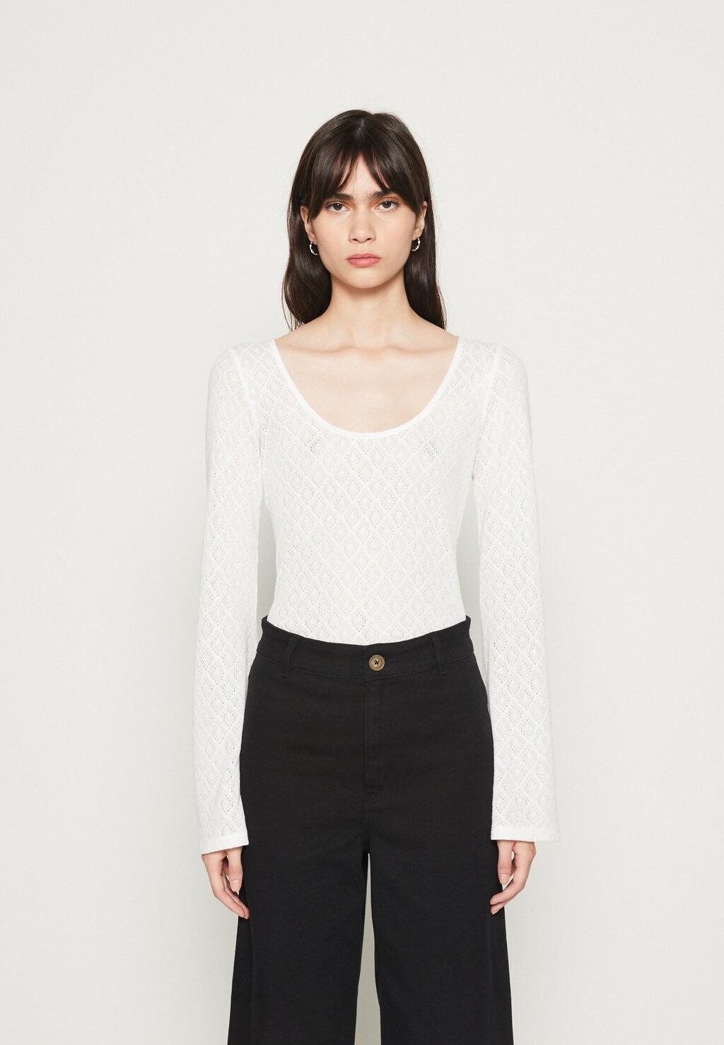 

Свитер Monki