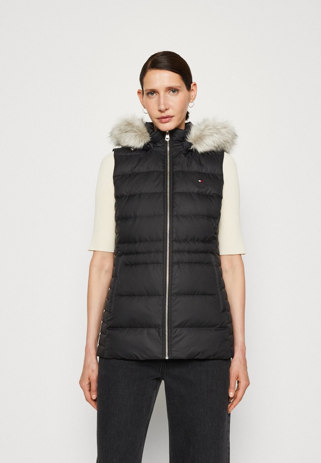 

Жилет Tommy Hilfiger, черный