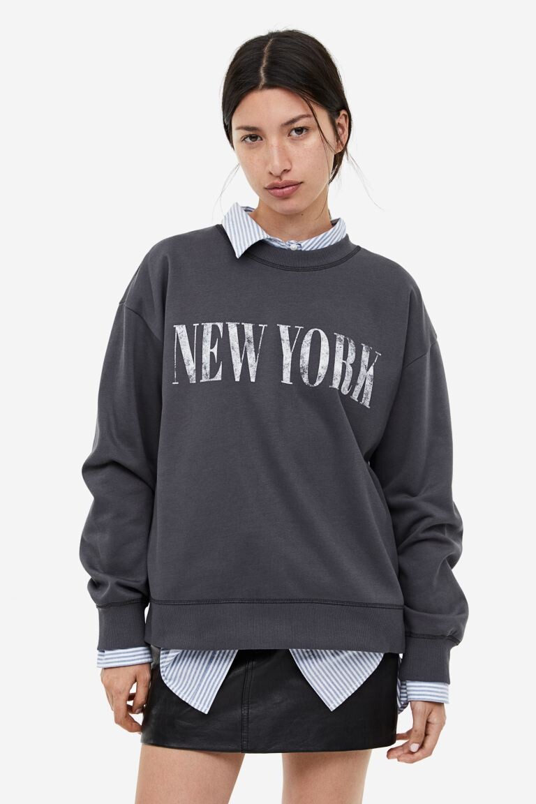 

Толстовка с принтом H&M