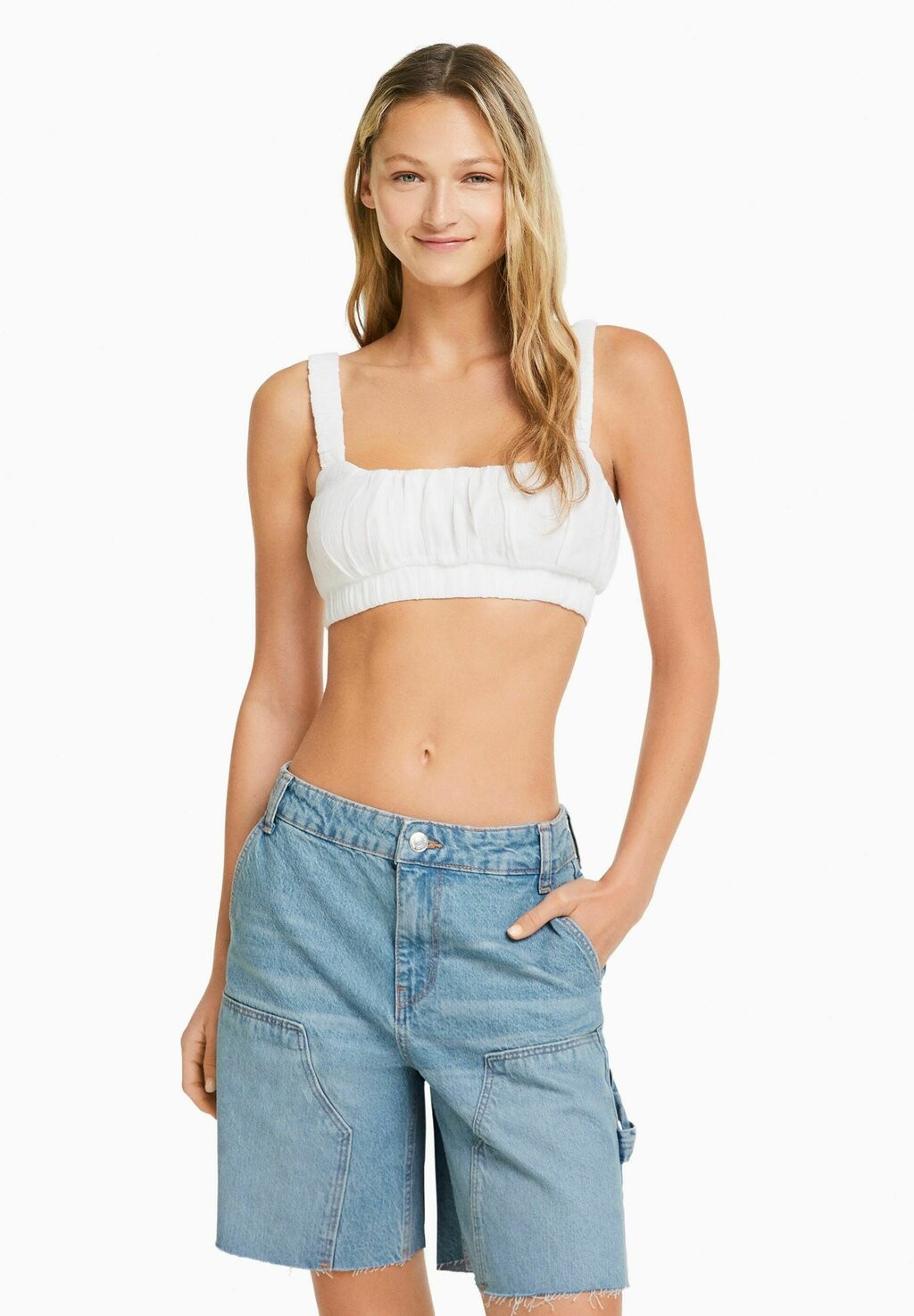 

Джинсовые шорты Bershka, синий