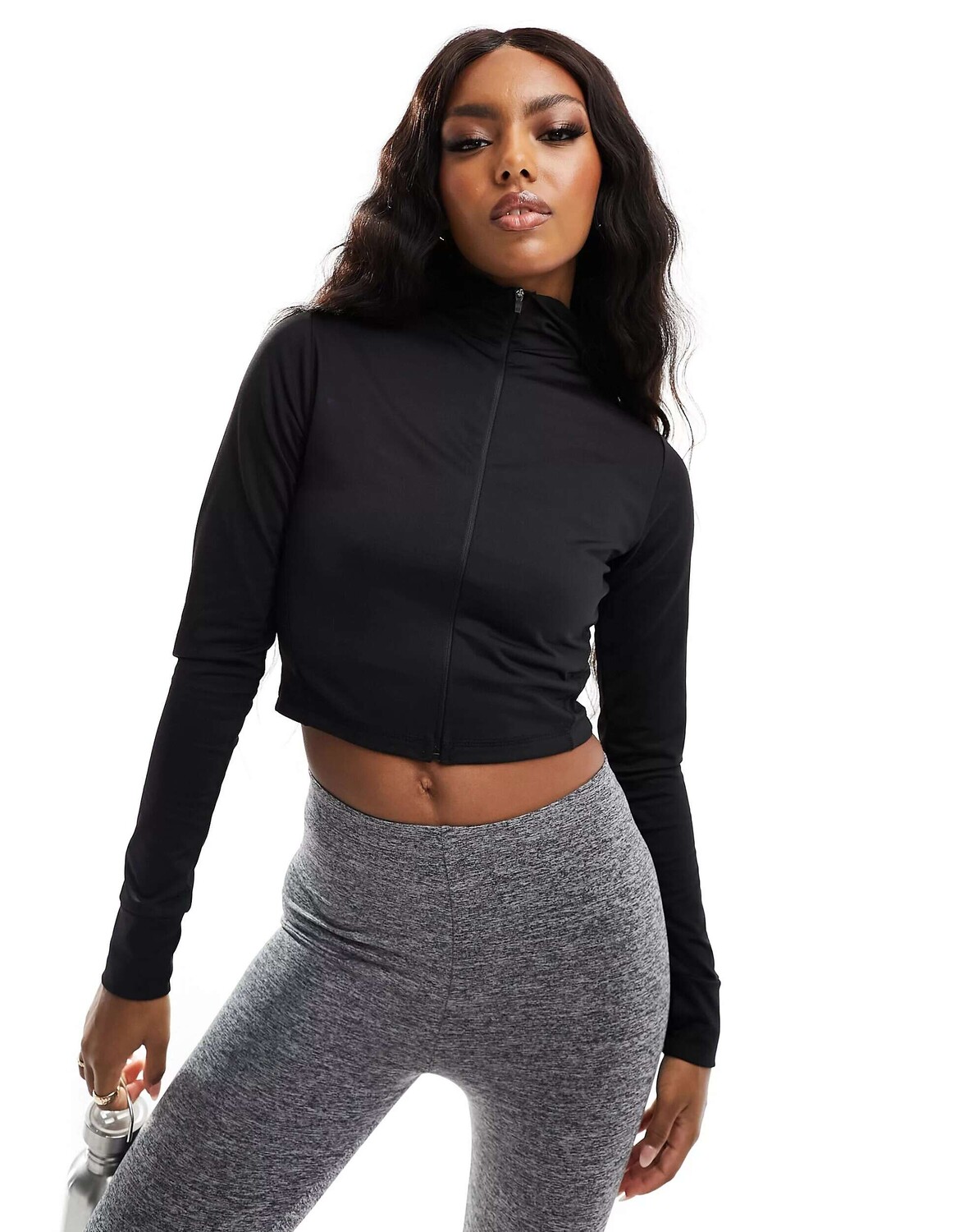 

Черное укороченное худи с флисовой спинкой ASOS active, Черный