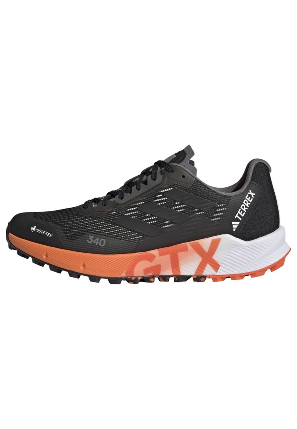 

Походные ботинки Adidas