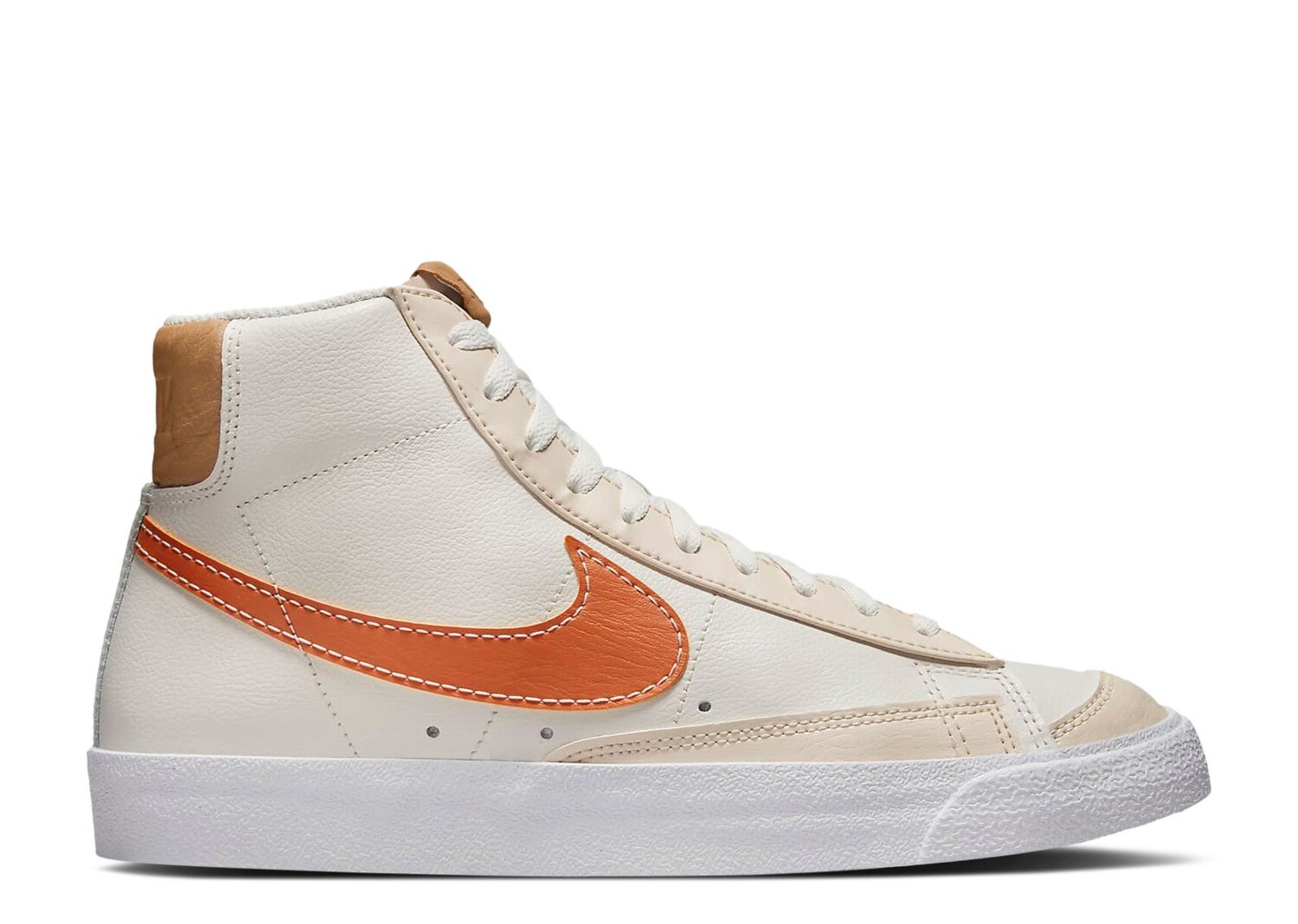 

Кроссовки Nike Blazer Mid '77 Emb 'Inspected By Swoosh', кремовый, Бежевый;серый
