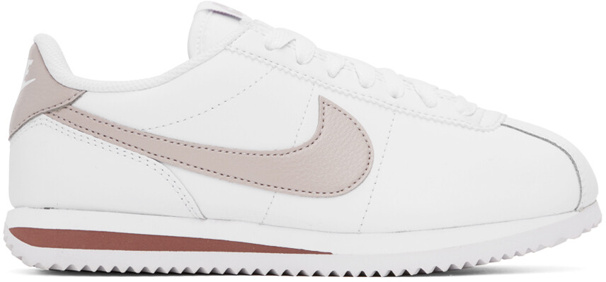 

Бело-розовые кроссовки Cortez Nike
