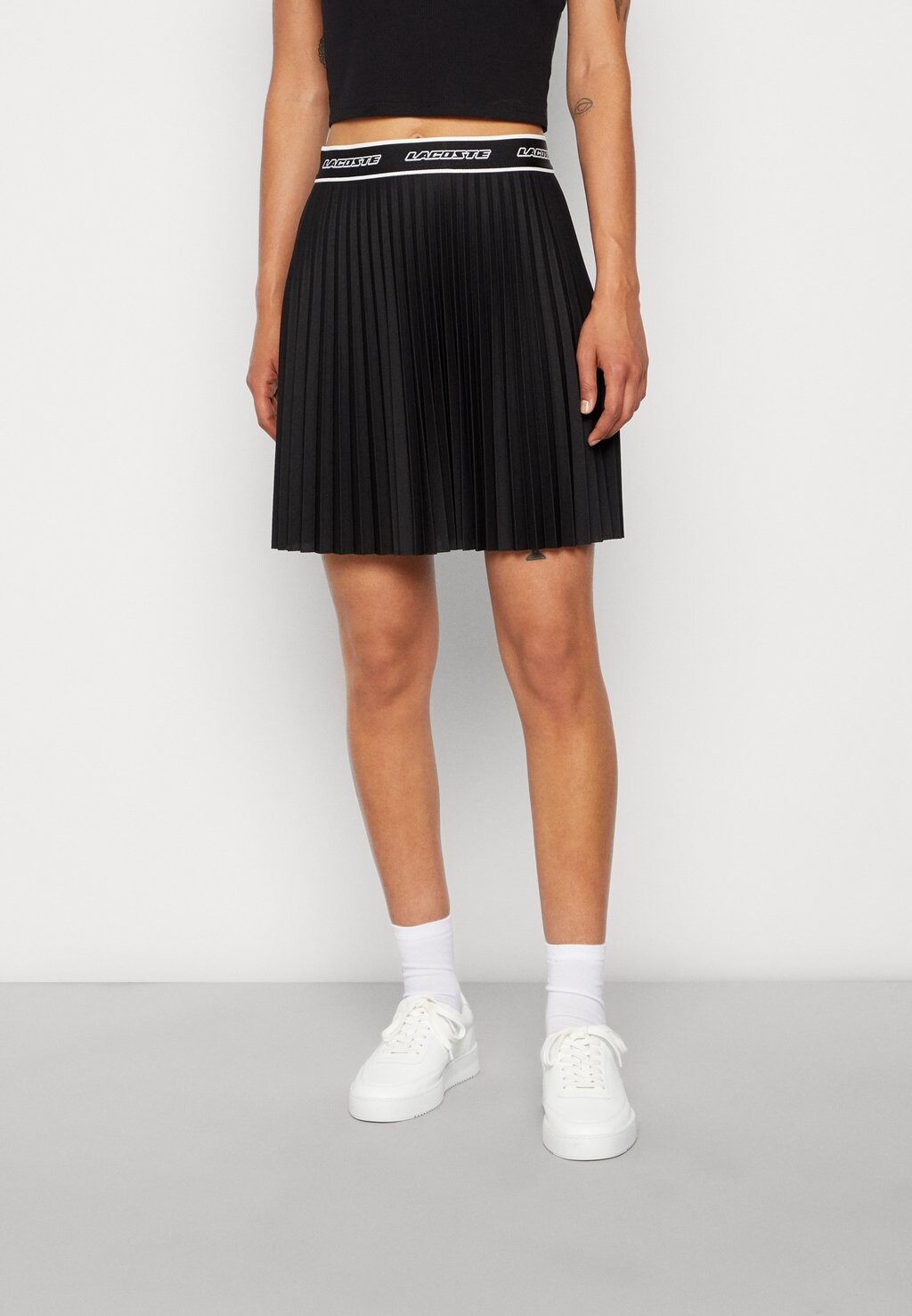 

Юбка плиссе Lacoste, черный