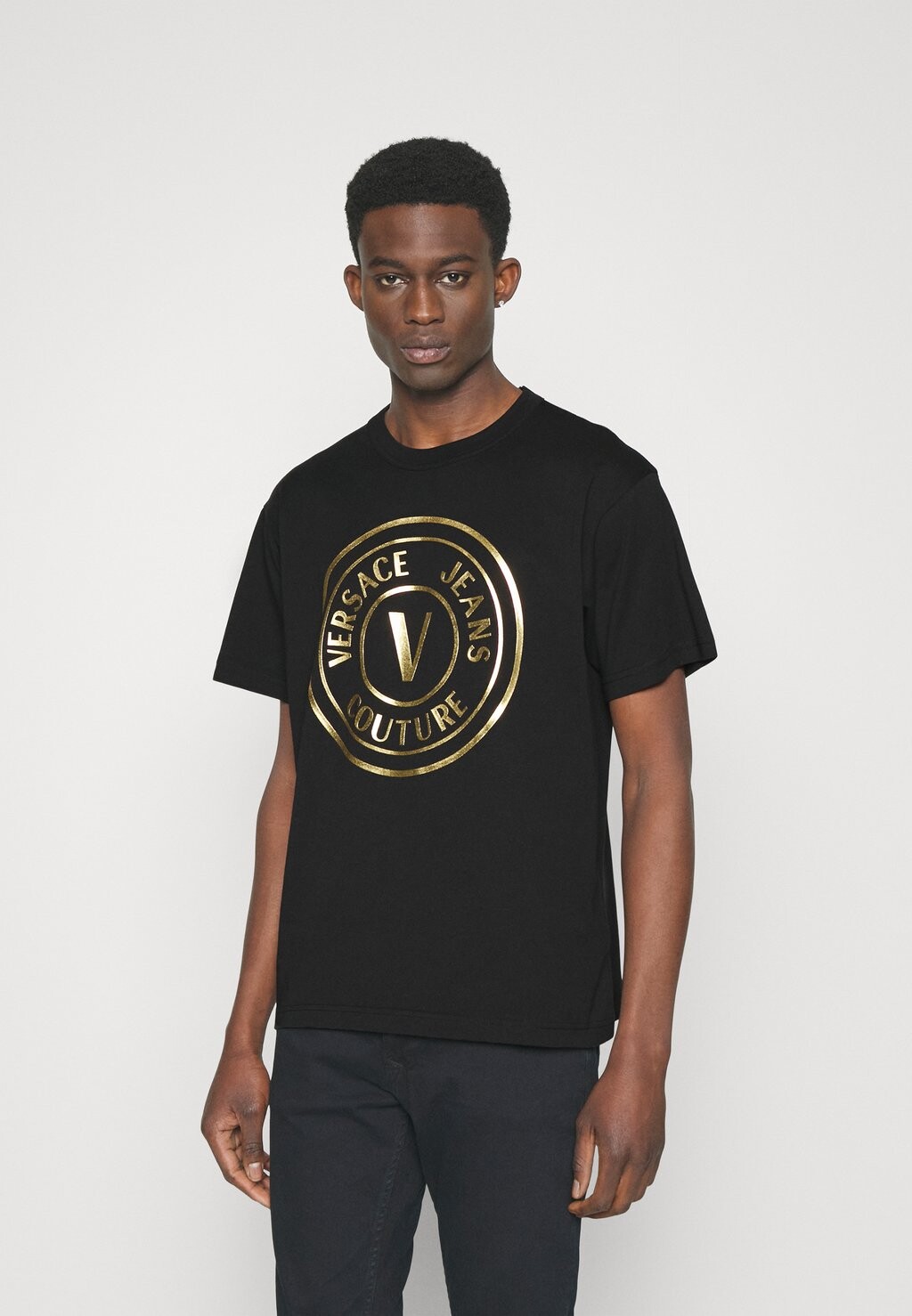 

Футболка с принтом Versace Jeans Couture, черный