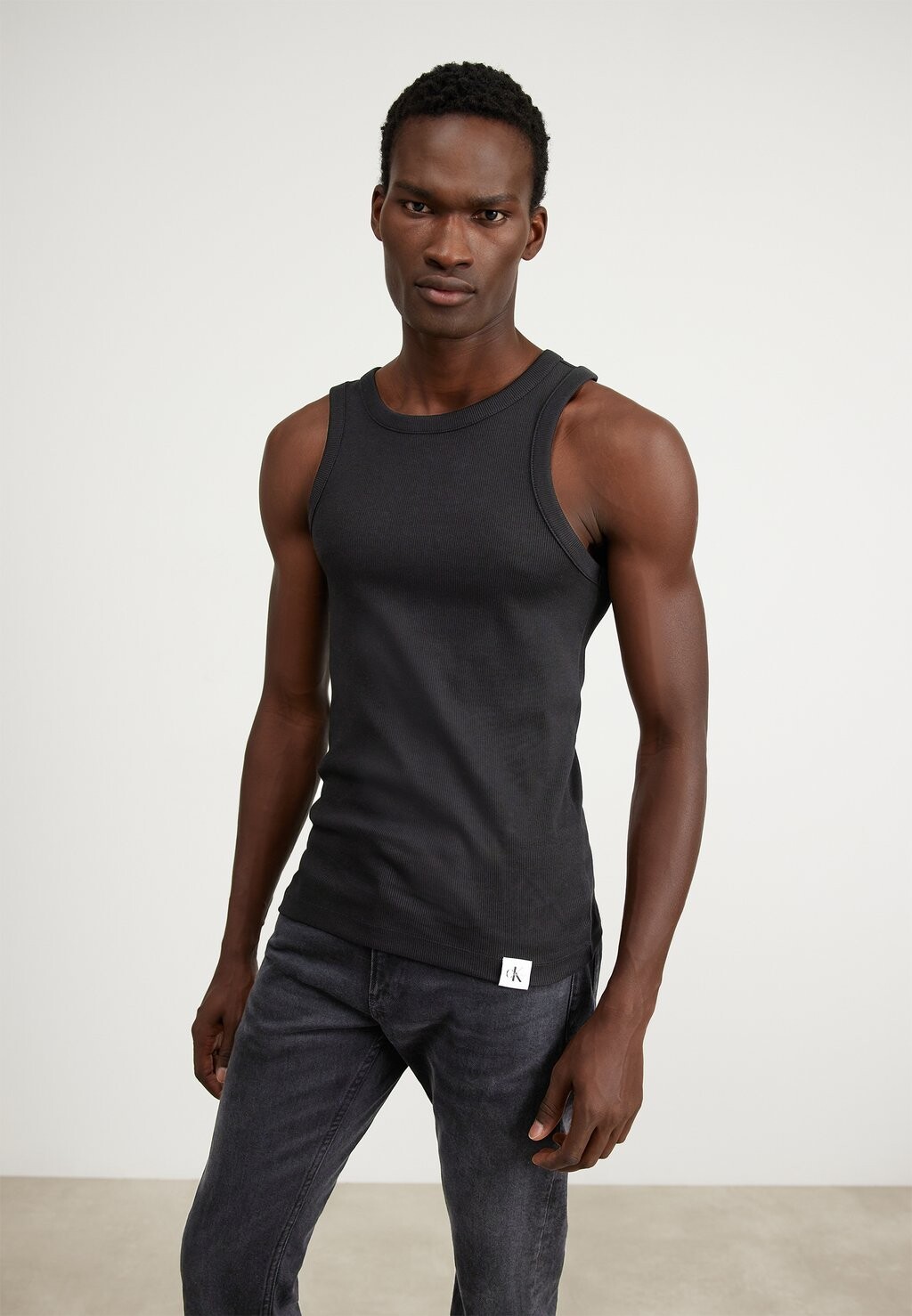 

Топ Tank Calvin Klein Jeans, черный