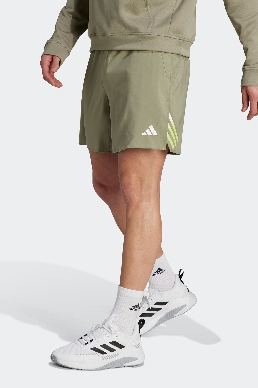 

Спортивные шорты Performance Train Icons с 3 полосками adidas, зеленый