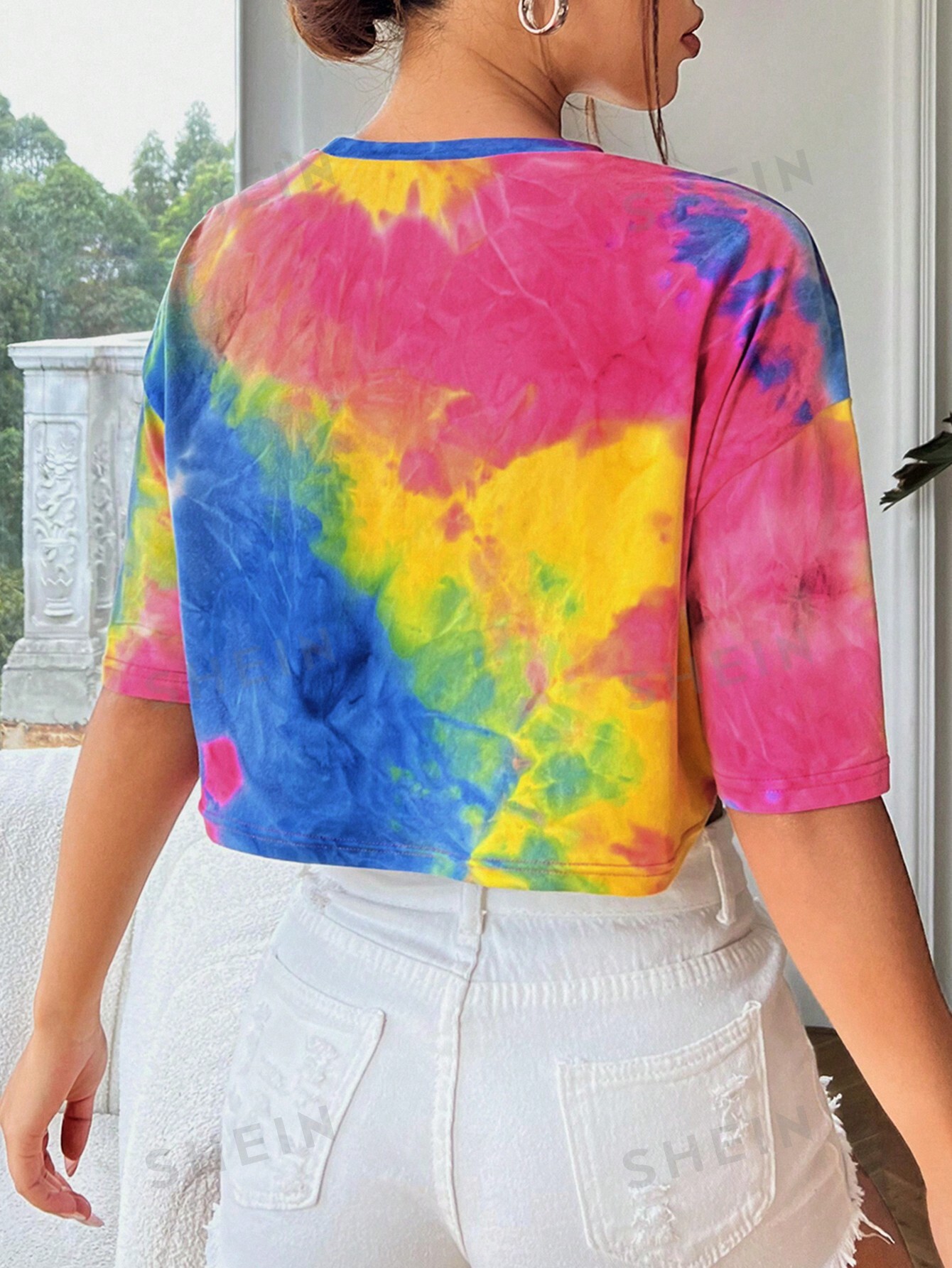 SHEIN EZwear Укороченная футболка с короткими рукавами и круглым вырезом цвета тай-дайед, многоцветный shein унисекс 1 шт сетчатая рубашка с рисунком тай дай многоцветный