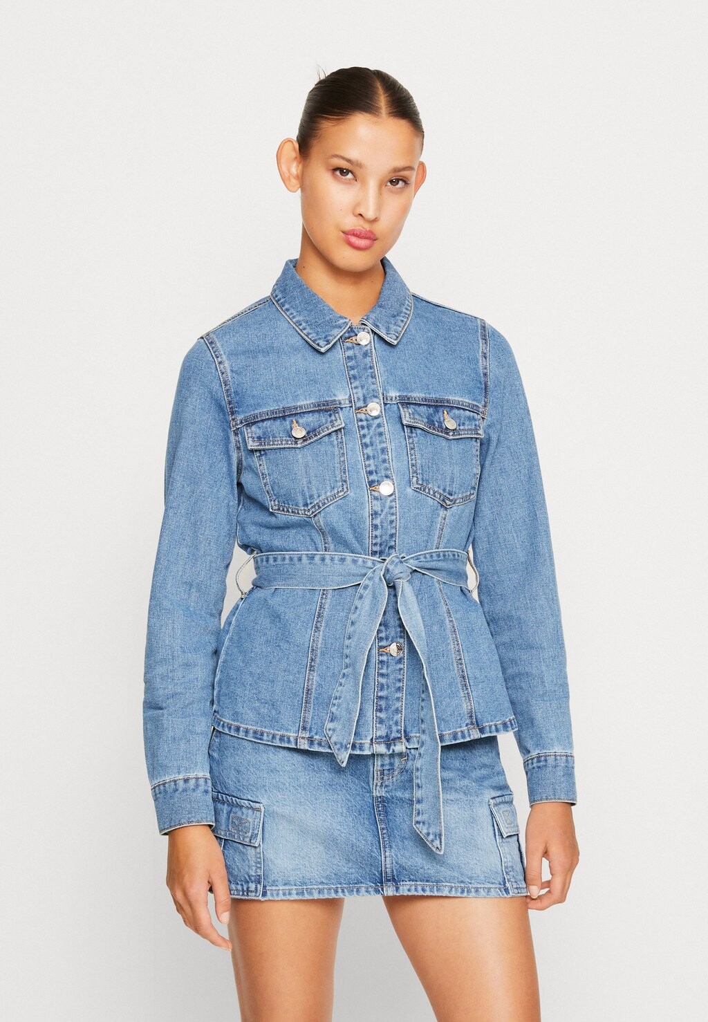

Джинсовая куртка Vero Moda
