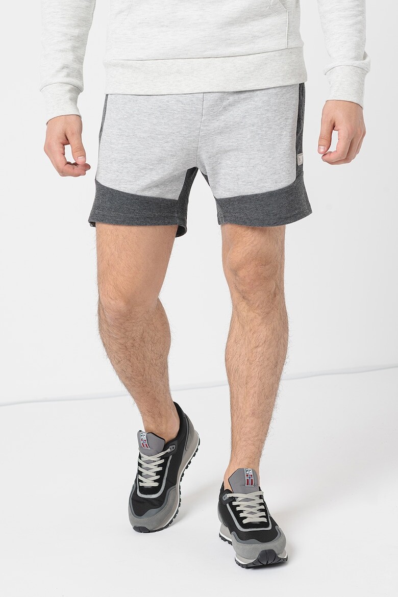 

Шорты с завязкой и карманами Jack & Jones, серый