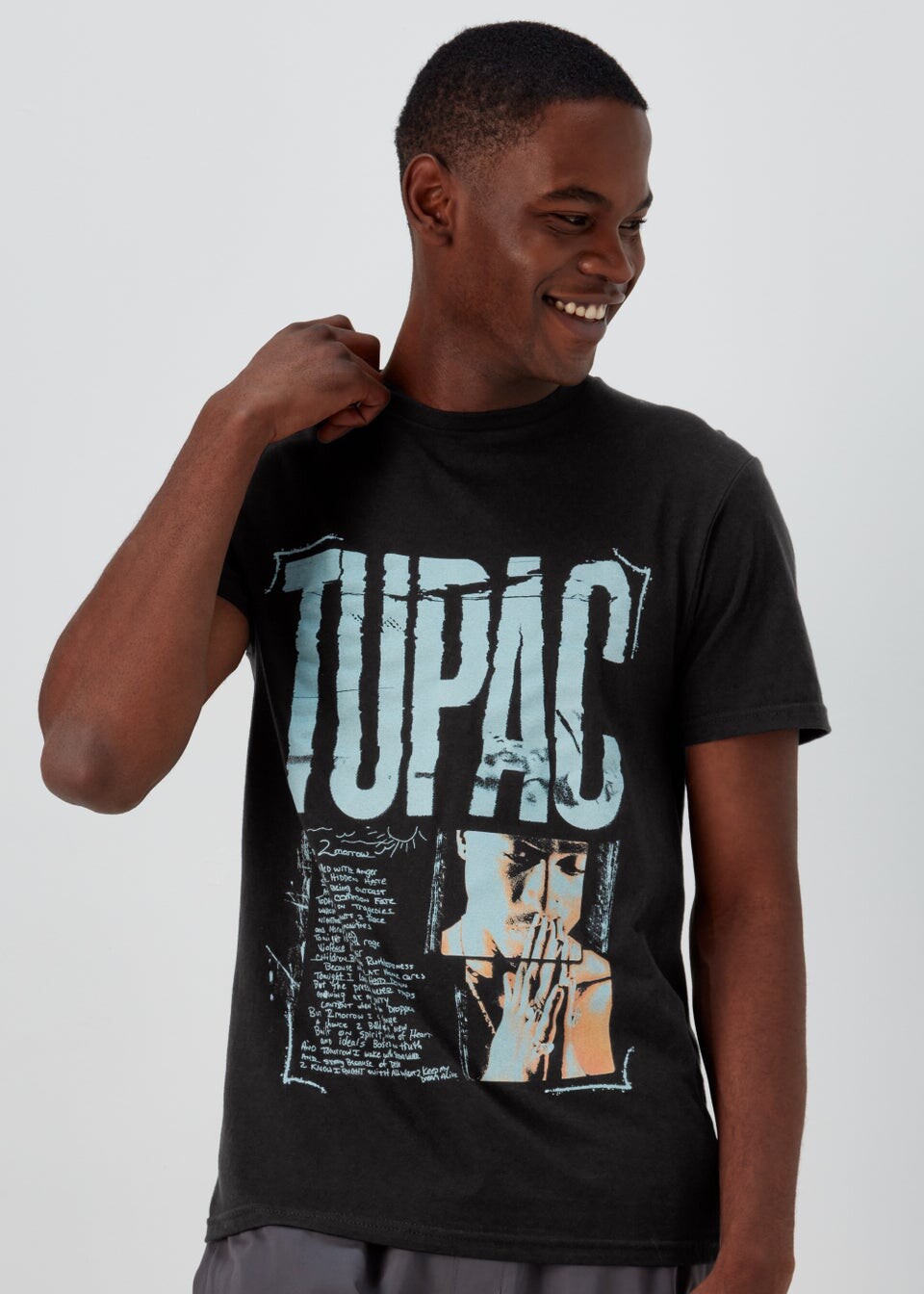 

Черная футболка с принтом Tupac