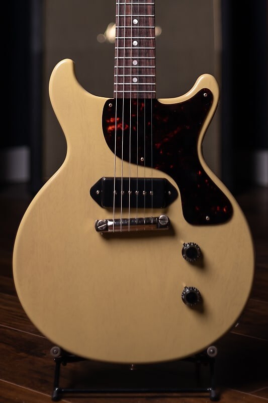 

Электрогитара Gibson Custom Shop 1958 Les Paul Junior Double Cut Reissue VOS Electric Guitar - TV Yellow