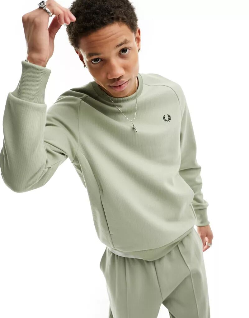 

Зеленый трикотажный свитшот Fred Perry ripstop