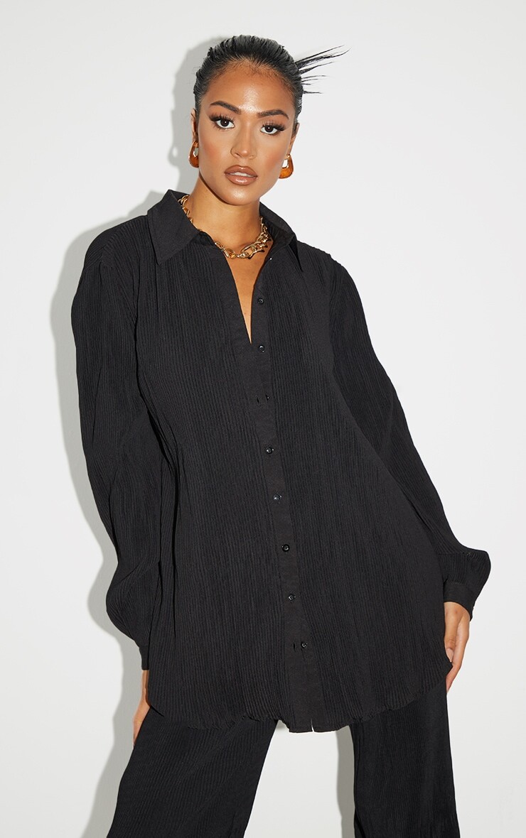 

PrettyLittleThing Черная рубашка оверсайз с манжетами в плиссированном стиле Tall