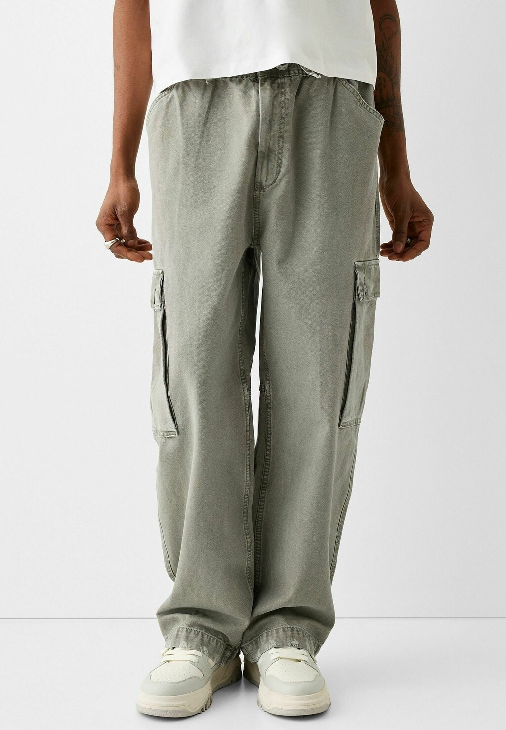 

Брюки карго Faded Skater Bershka, хаки