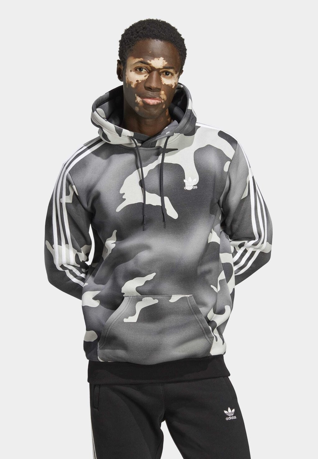 

Толстовка adidas Originals, черный