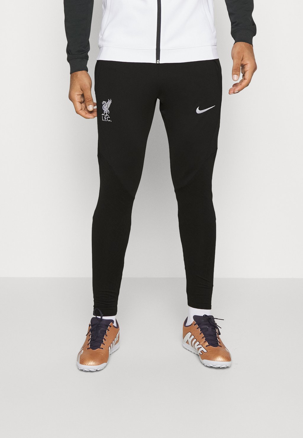 

Team LIVERPOOL FC STRIKE PANT Nike, черный/белый