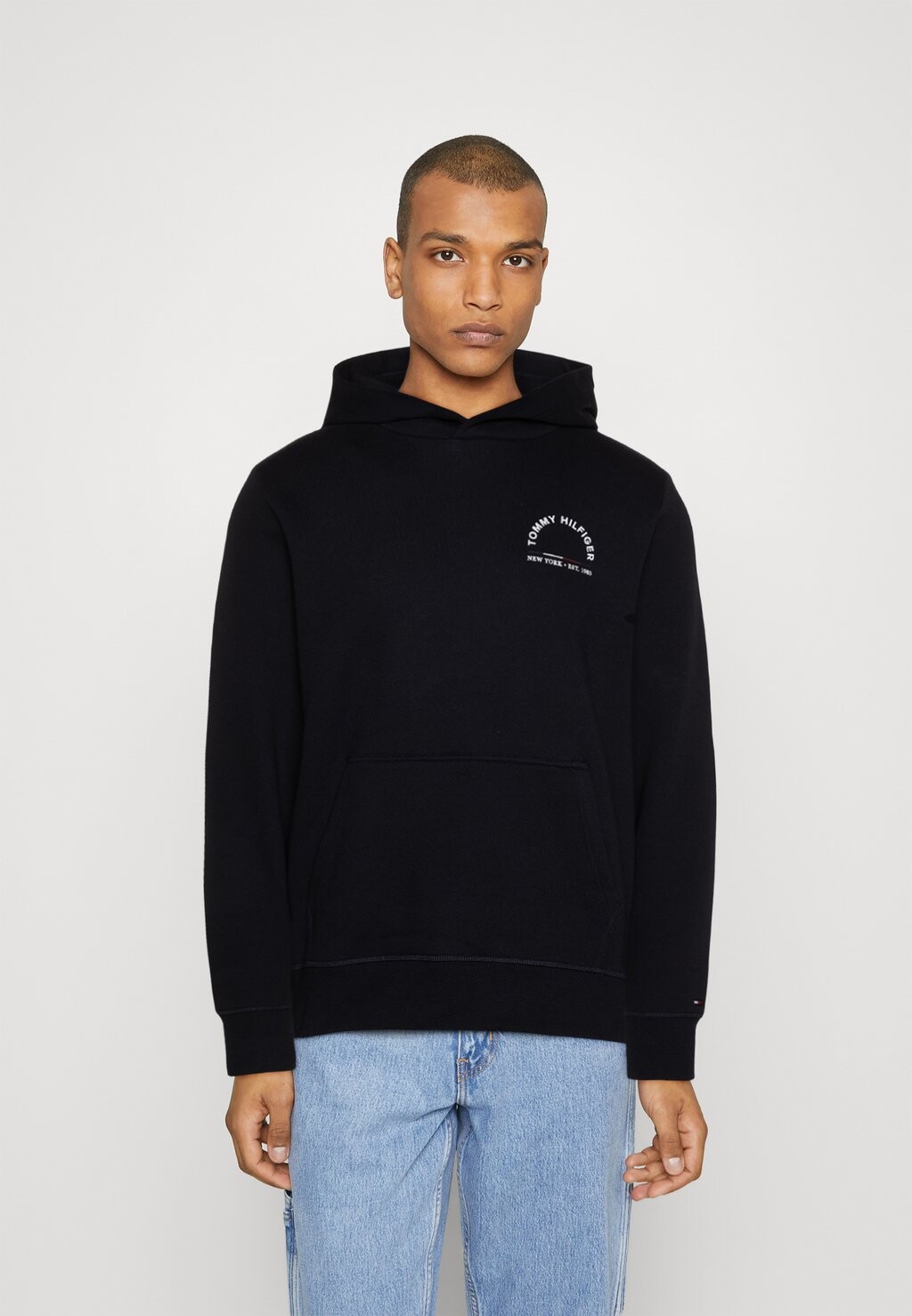 

Толстовка Tommy Hilfiger Shadow Hoodie Unisex, небо пустыни, Черный