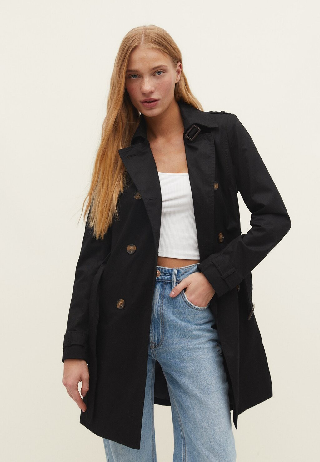 

Тренч Stradivarius, черный