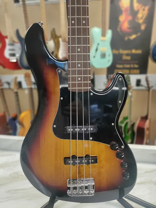 цена Басс гитара Cort GB34JJ3TS GB Series Bass Guitar. 3 Tone Sunburst