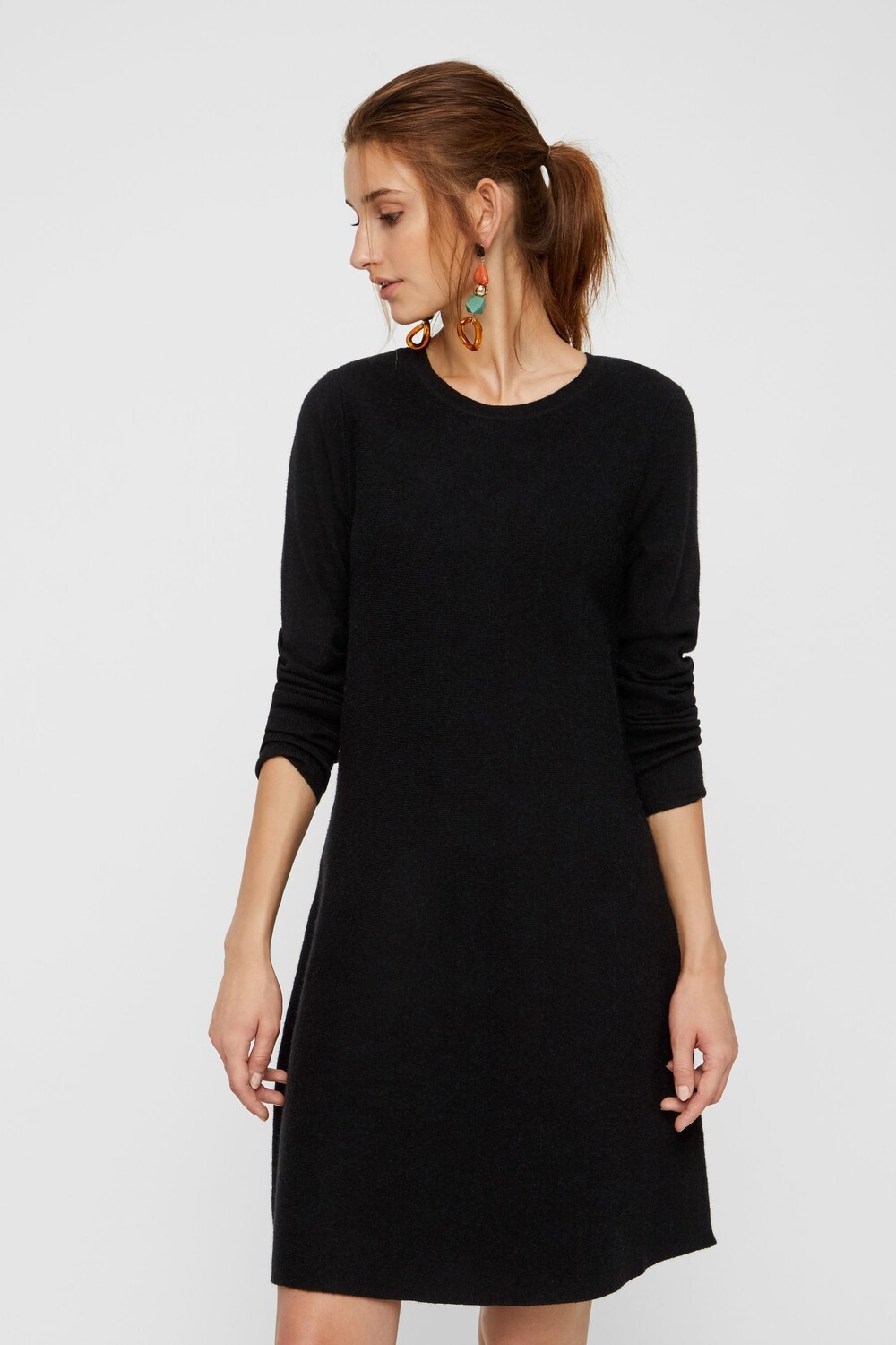 

Трикотажное платье с длинными рукавами VERO MODA, черный