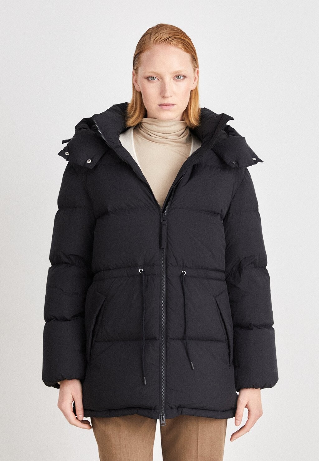 

Пуховое пальто MID LENGTH JACKET GANT, черный