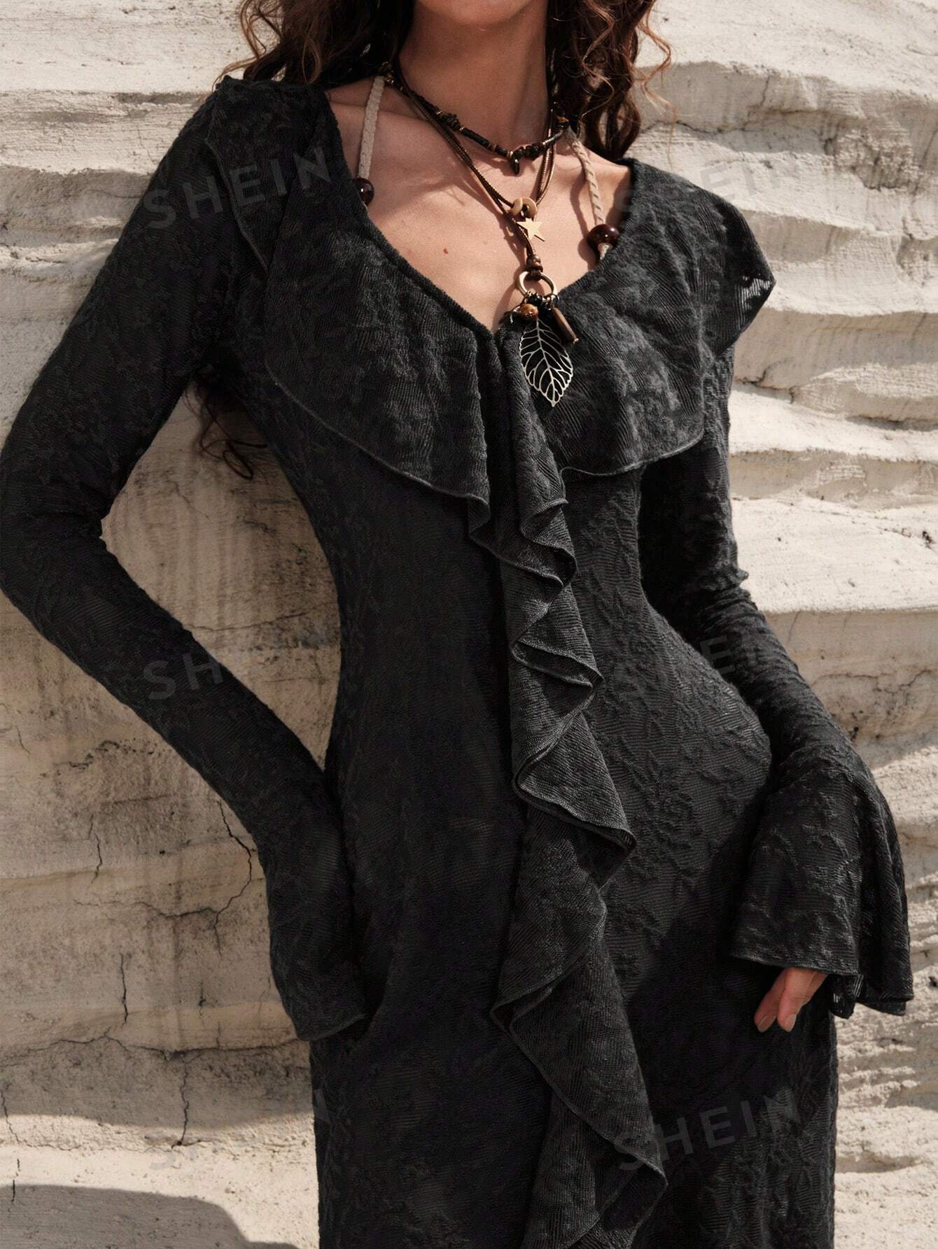 SHEIN BohoFeels Женское платье в стиле пэчворк с рюшами и расклешенными рукавами, черный