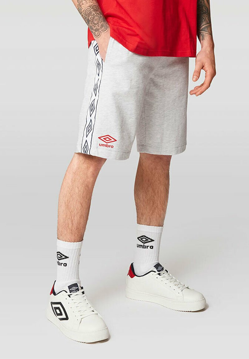 Спортивные шорты Umbro, серый