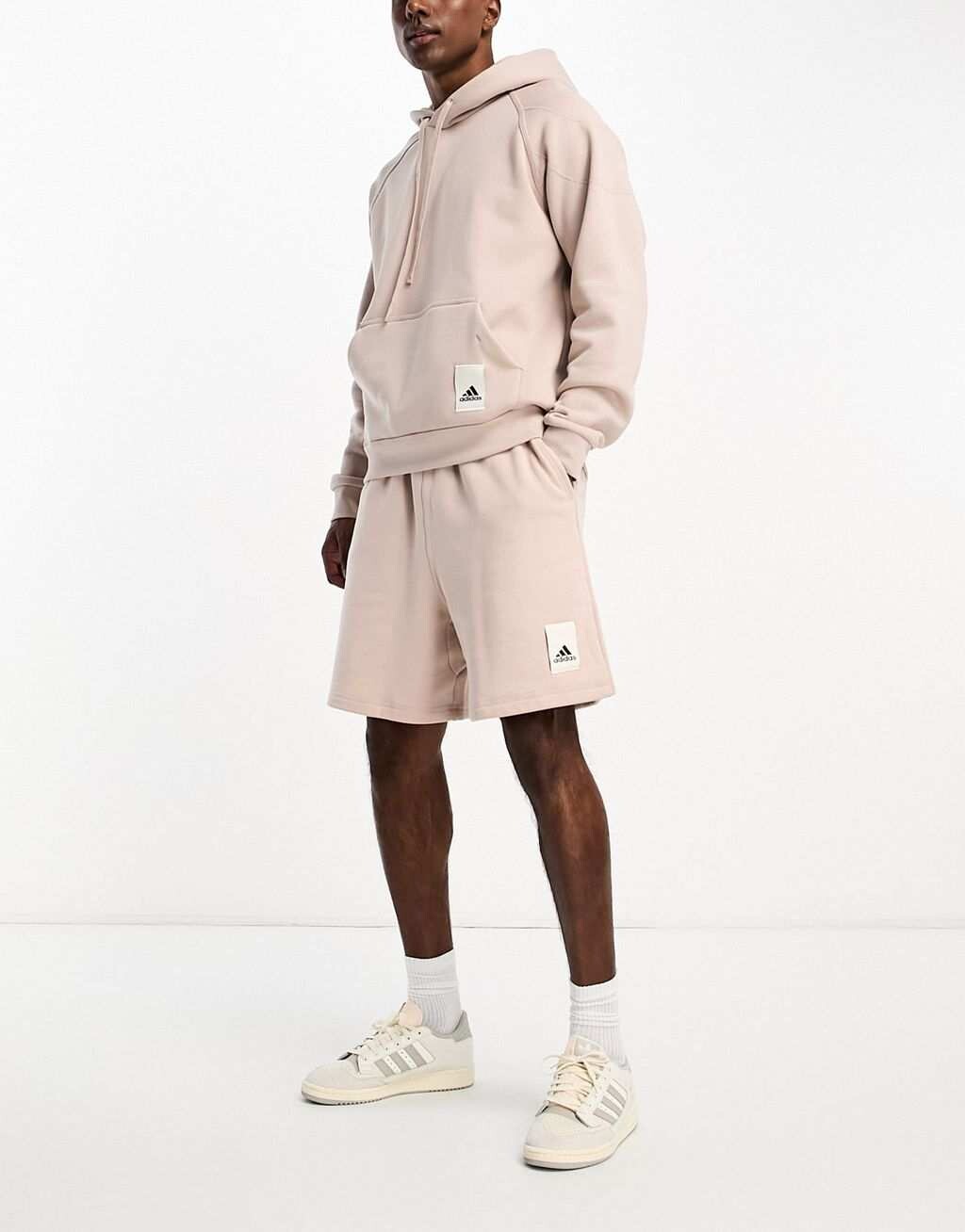 

Коричневая флисовая худи adidas Sportwear Lounge, Коричневый