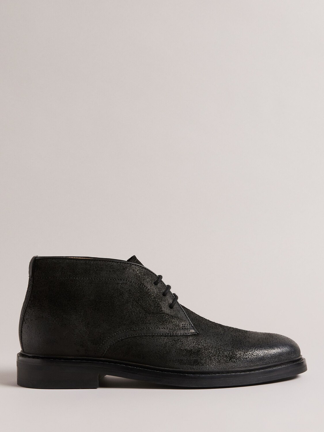 

Ботинки чукка из полированной замши Andrew Ted Baker, черный