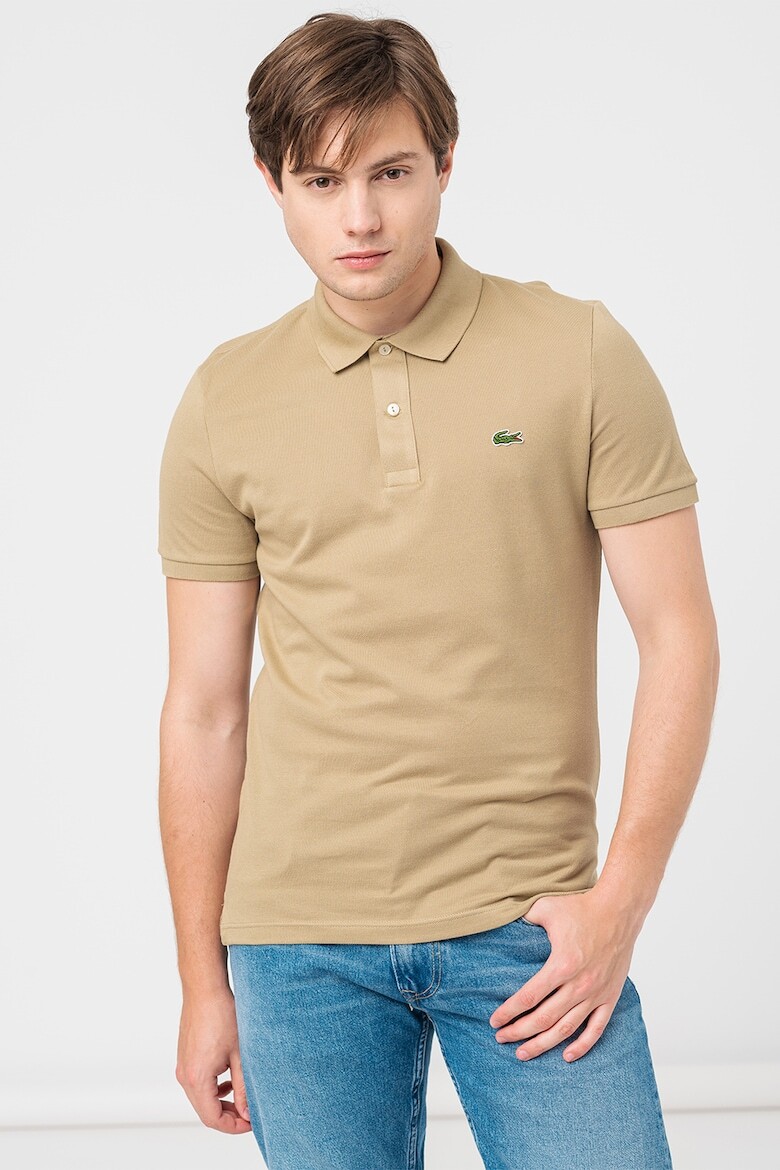 

Приталенная футболка из пике с воротником Lacoste, коричневый
