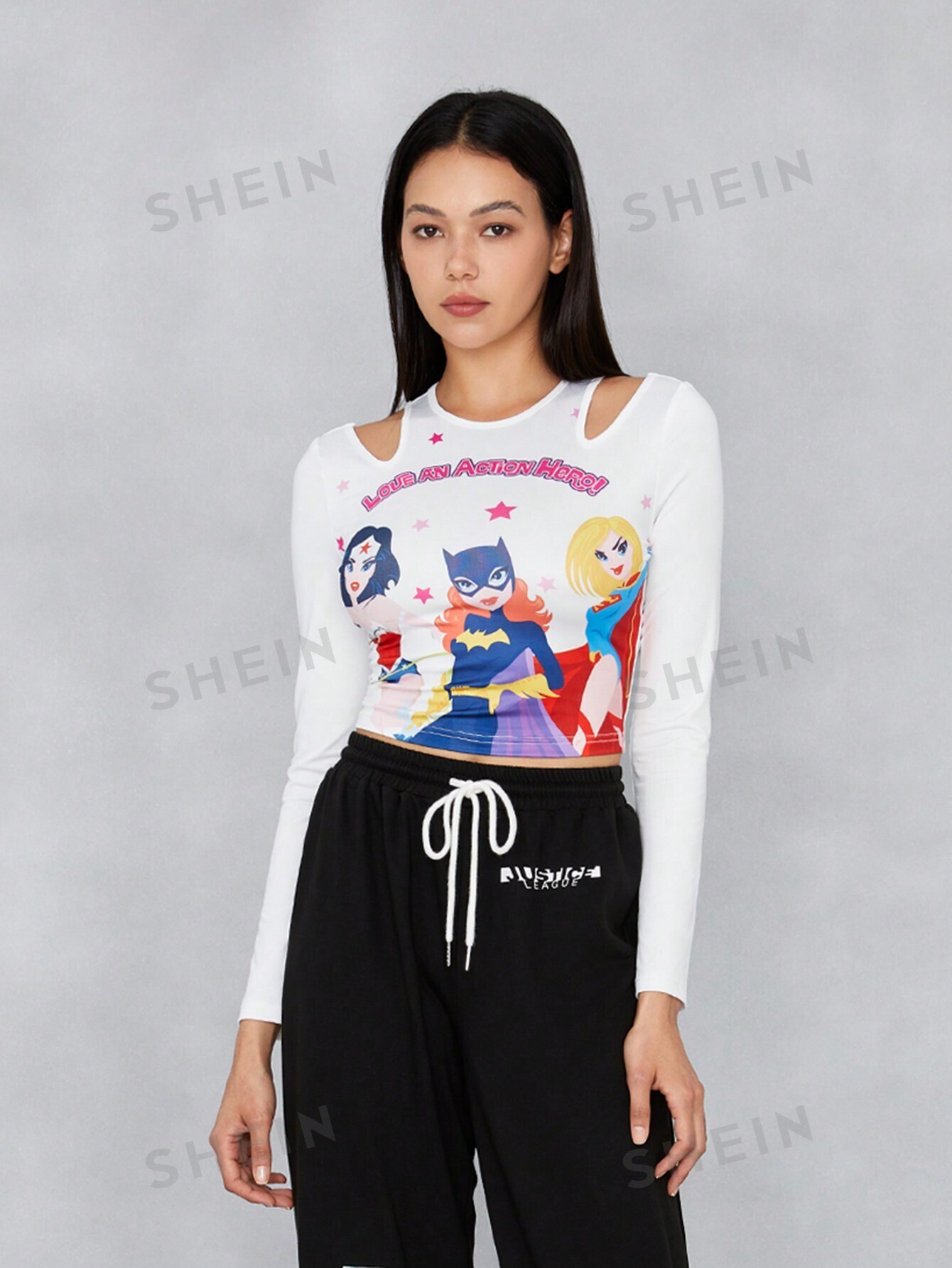 Укороченная футболка SHEIN с вырезами в виде мультфильмов и букв, белый