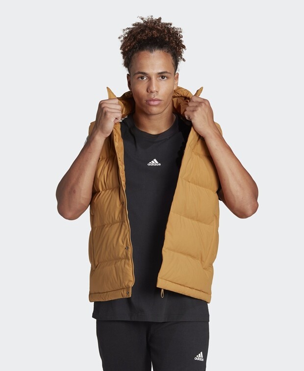 

Функциональный жилет adidas Sportswear, коричневый