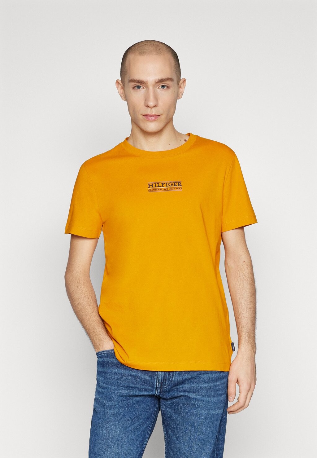 

Футболка с принтом Tommy Hilfiger, желтый