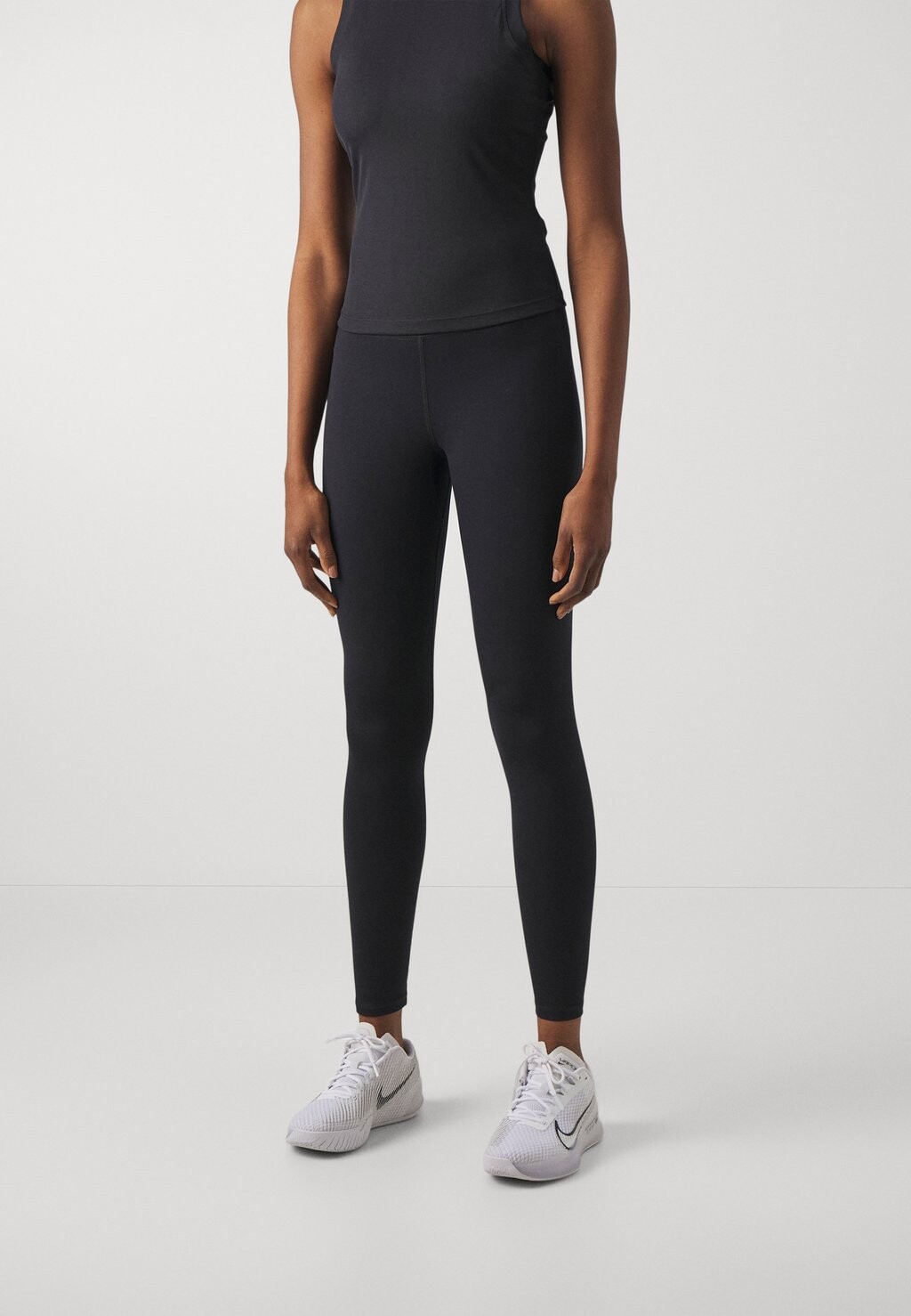 

Колготки STUDIO HIGH WAIST COMFORT Björn Borg, черная красота