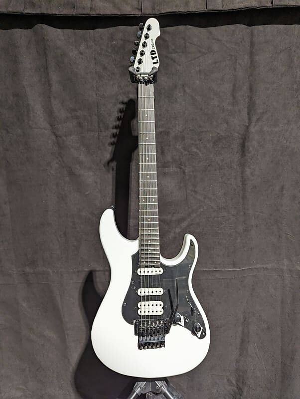 

Электрогитара ESP LTD SN-1000FR Deluxe Snow White Electric Guitar