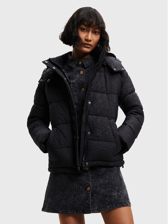 

Пуховик стандартного кроя Desigual, черный
