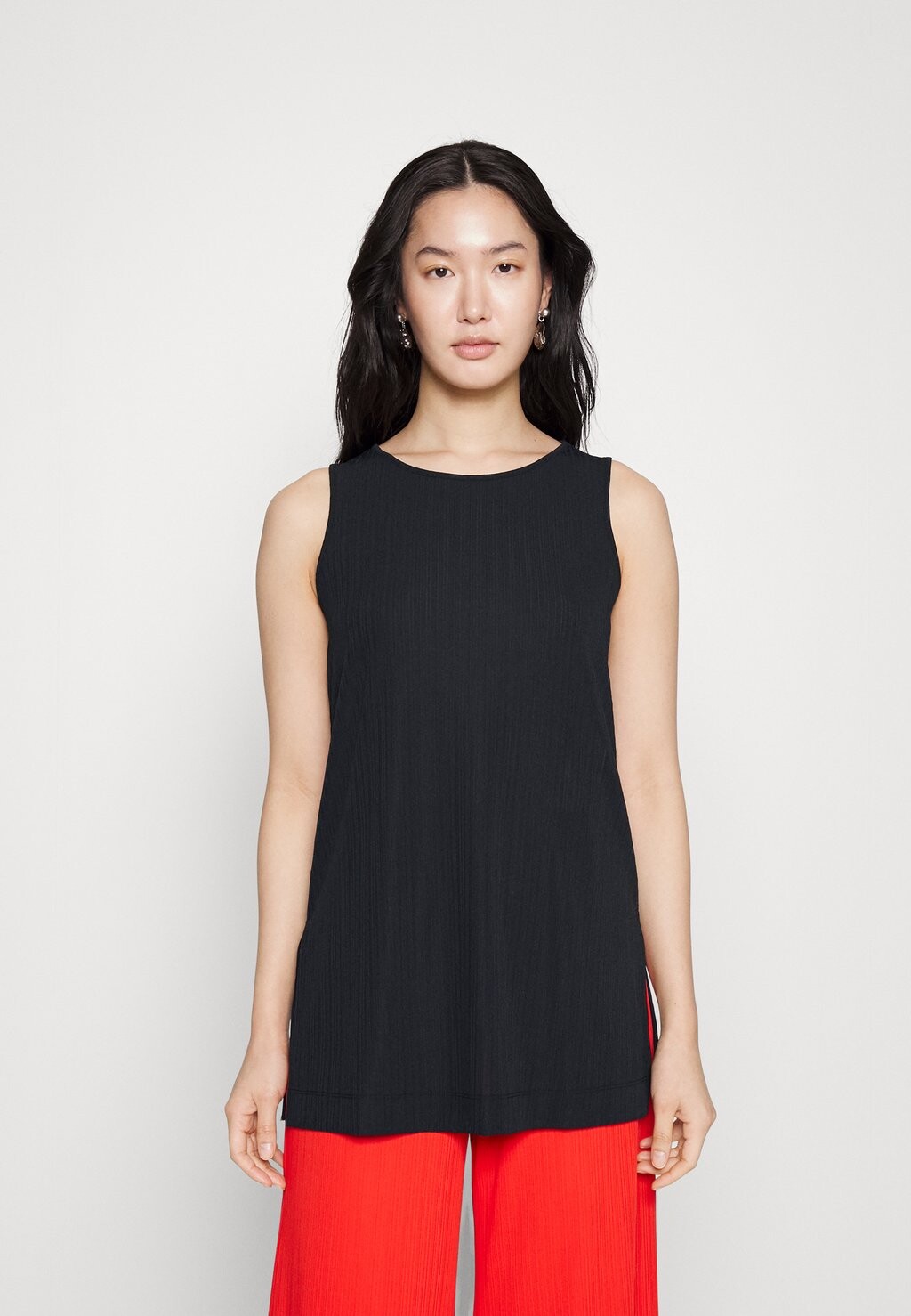 

Топ Max Mara Leisure, черный