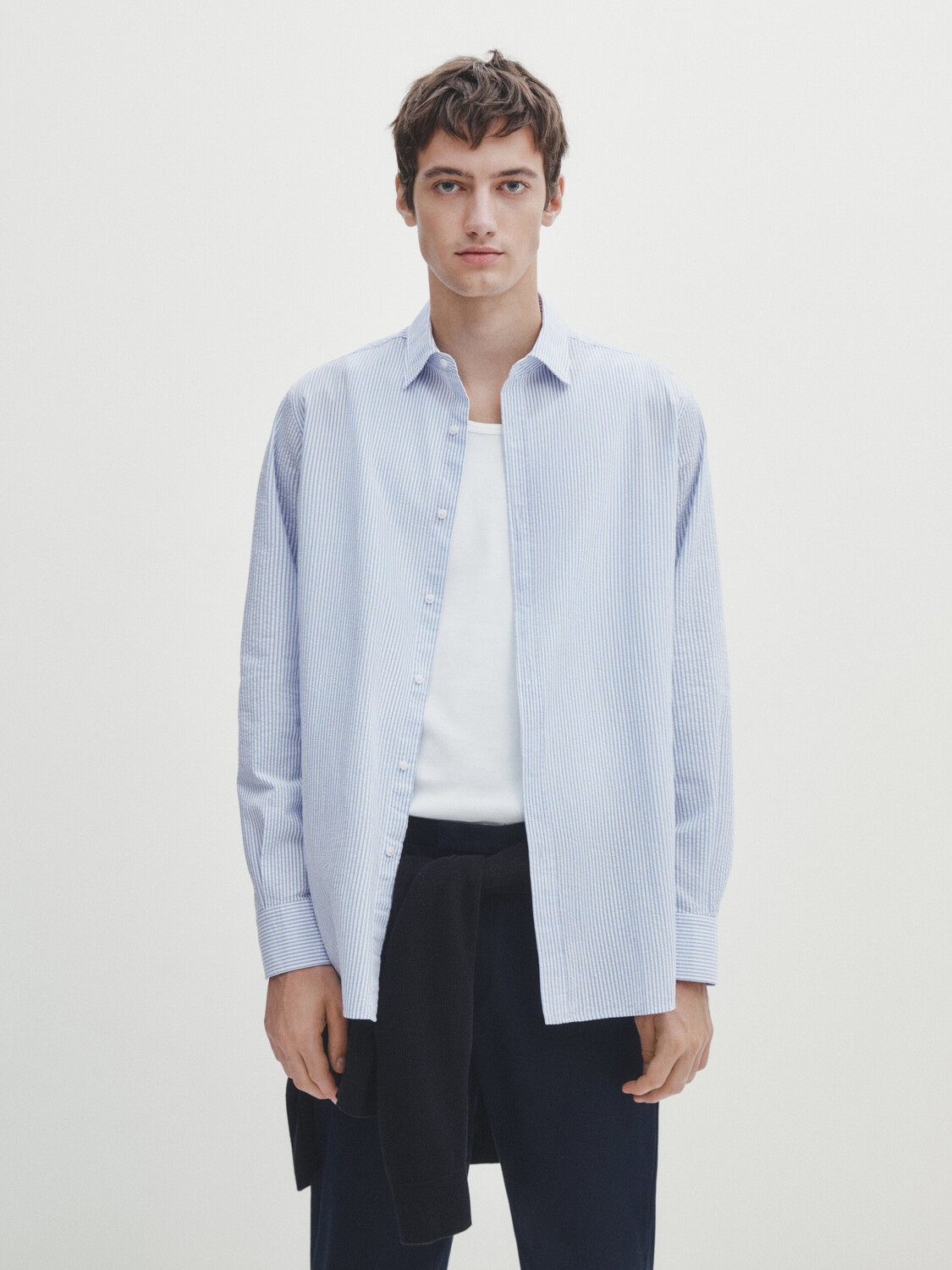 

Рубашка из хлопковой полоски стандартного кроя из сирсакера Massimo Dutti, небесно-синий