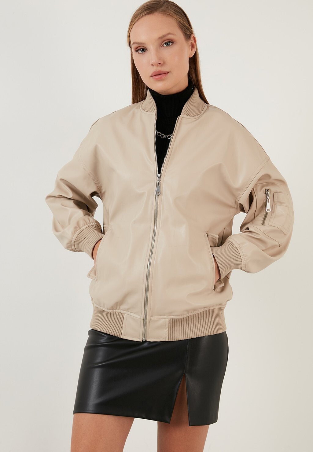 

Куртка из искусственной кожи LELA, Серый